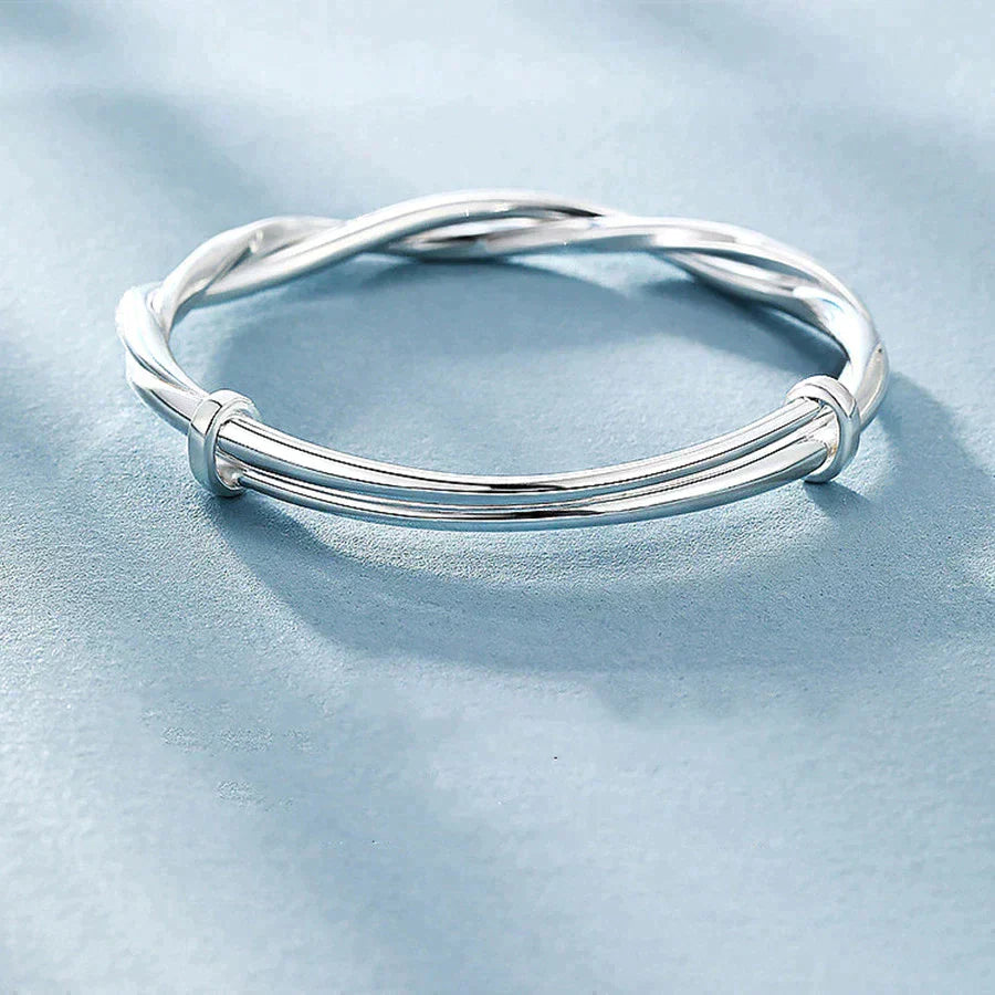 Orthorun | Elegant Woven Silver Bracelet