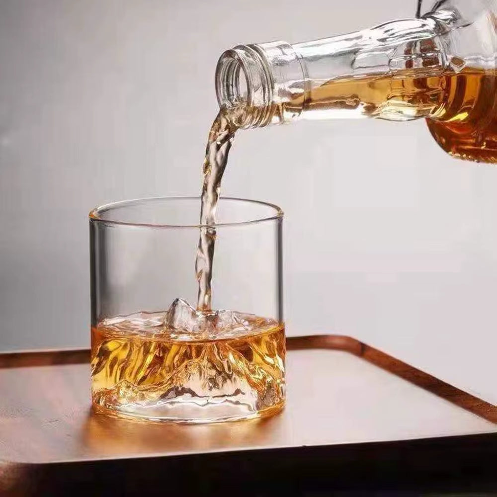 Orthorun | Mountain Peak Cocktail Glass