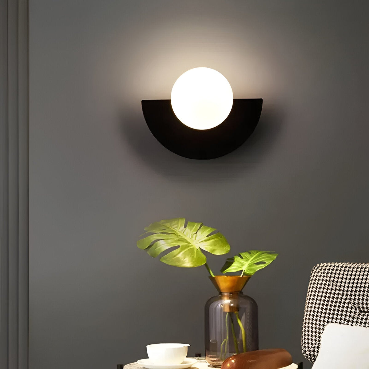 Orthorun | LumiSphere Light - Modern Plug-in Wall Sconce