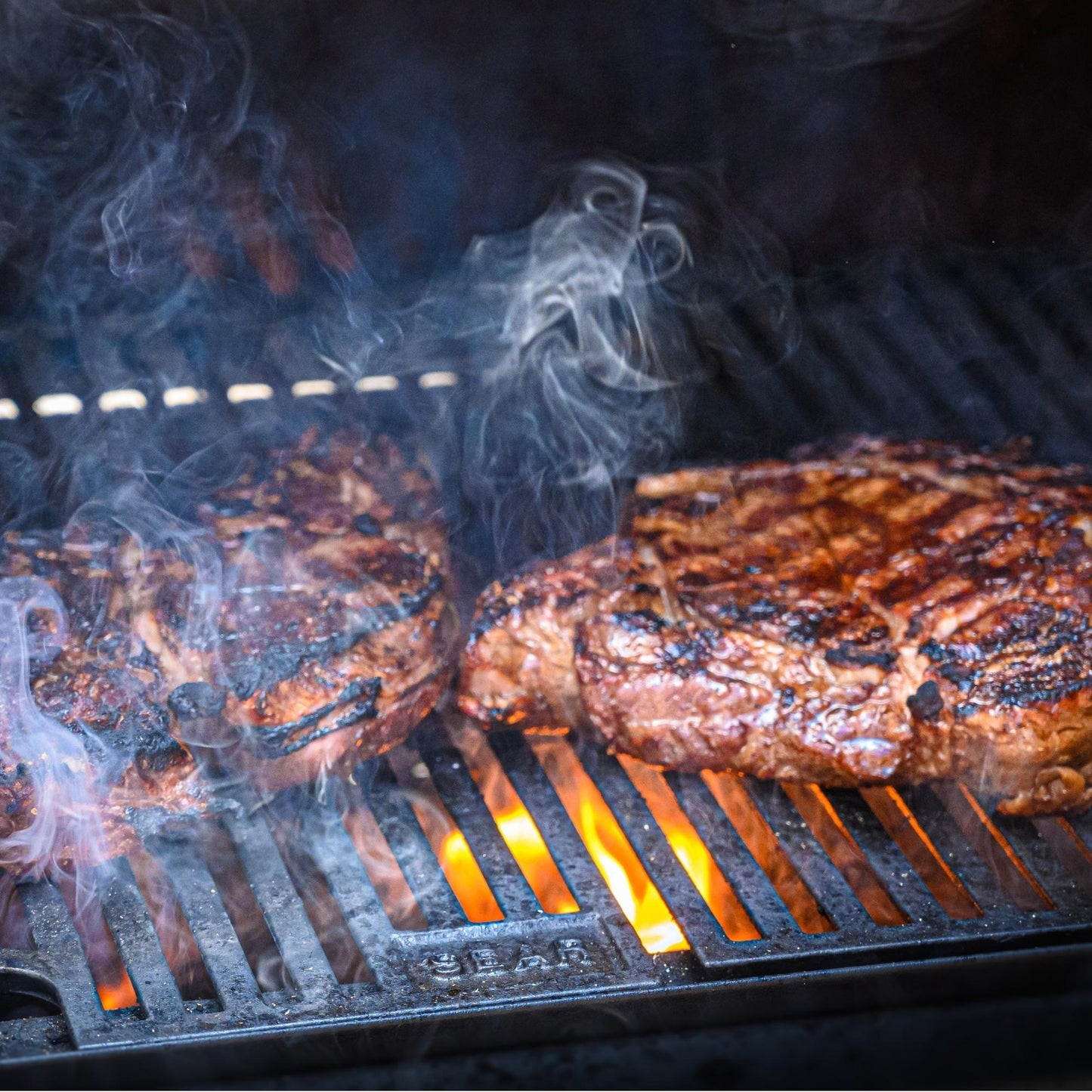 Masterbuilt 36-inch Charcoal Grill