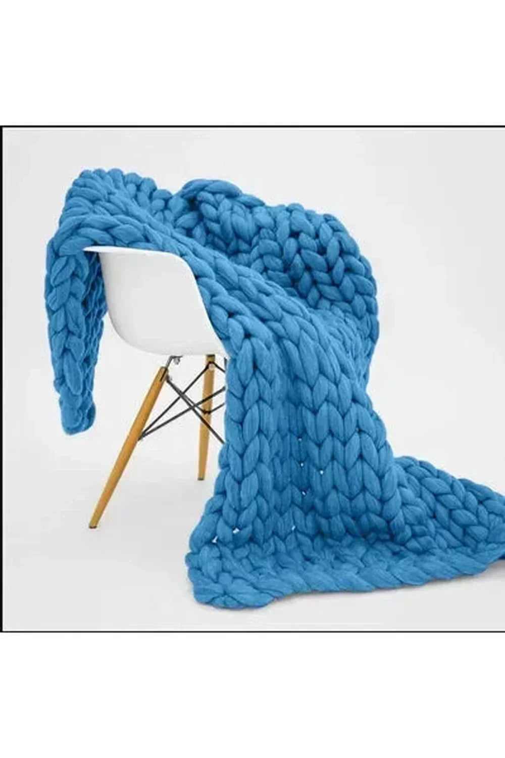 Orthorun | Cozy Knit Chunky Blanket – Thick Handmade Throw for Couch & Bed