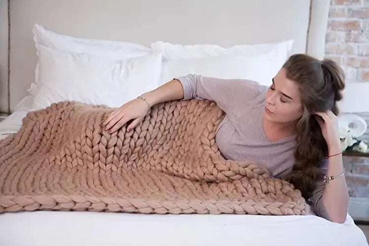 Orthorun | Chunky Knit Blanket – Cozy Wool Blanket for Every Room – Soft & Warm for Sofa and Bed
