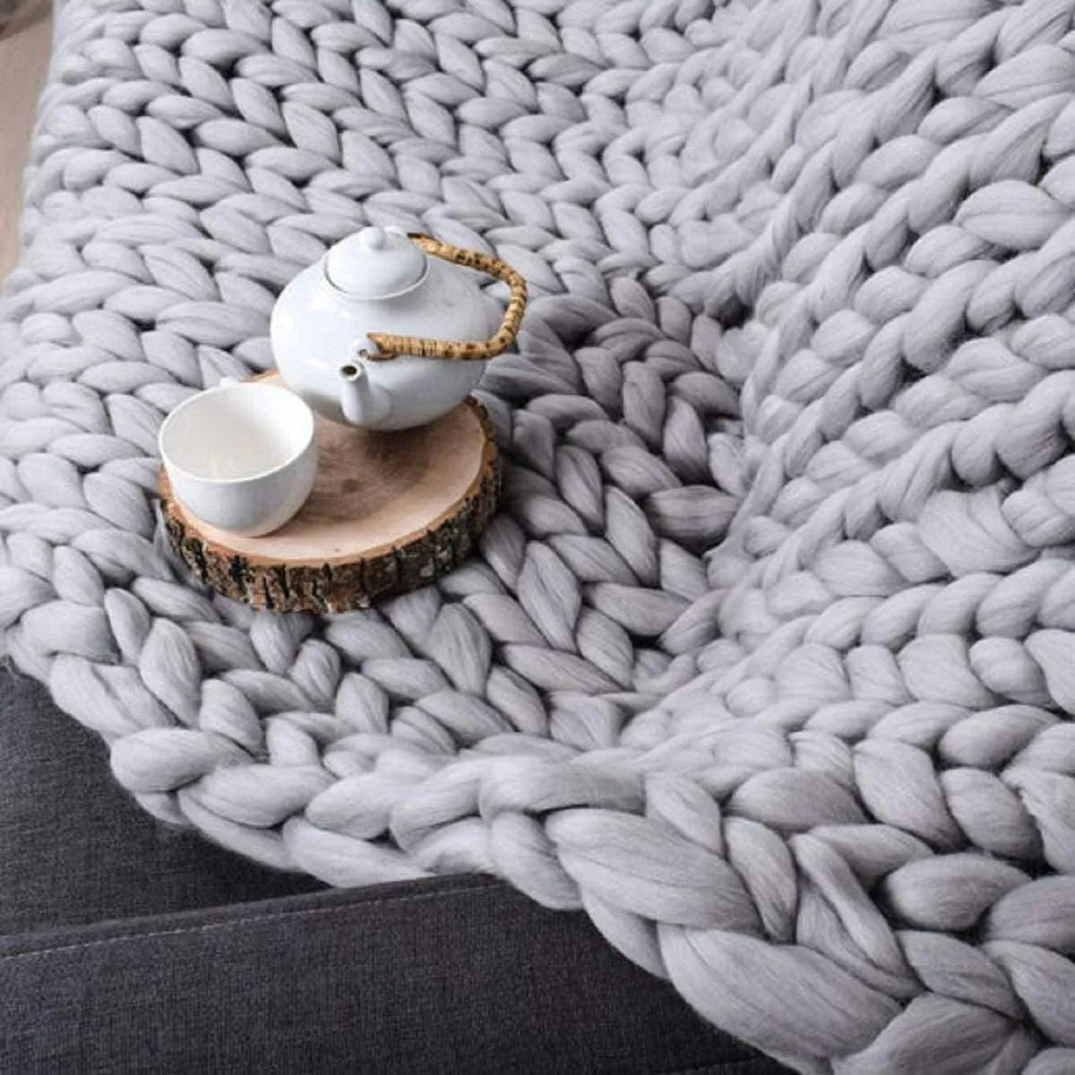 Orthorun | Chunky Knit Blanket – Cozy Wool Blanket for Every Room – Soft & Warm for Sofa and Bed