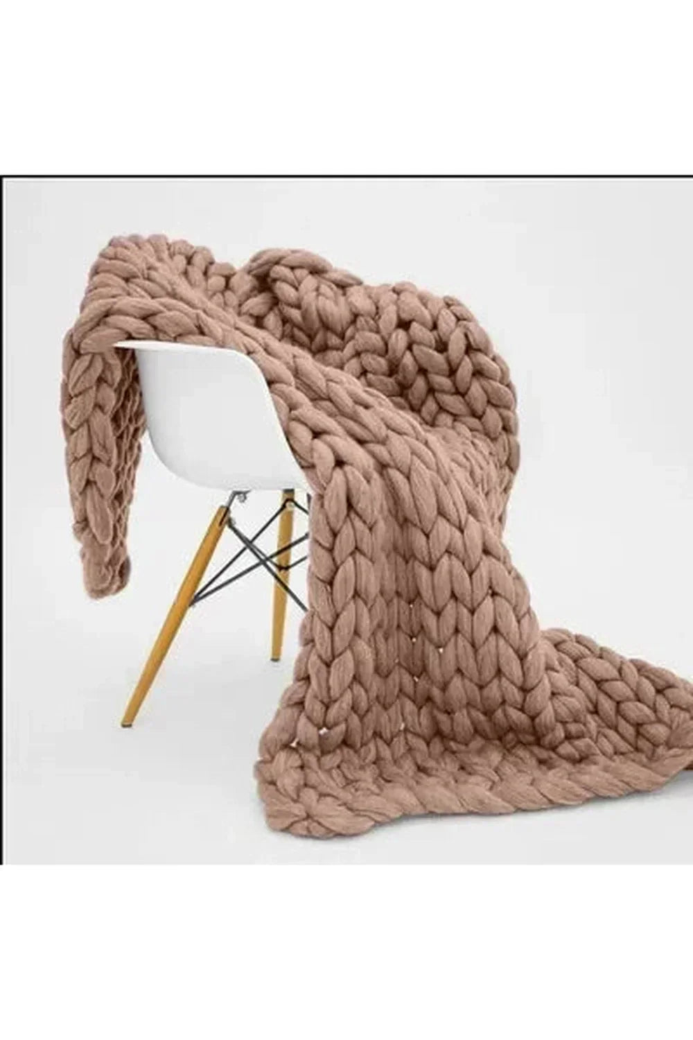 Orthorun | Cozy Knit Chunky Blanket – Thick Handmade Throw for Couch & Bed