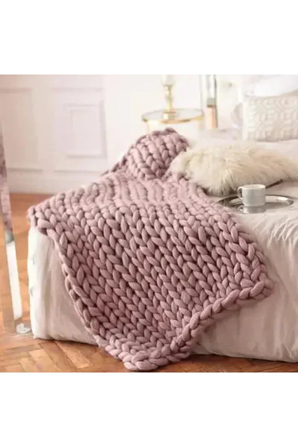 Orthorun | Cozy Knit Chunky Blanket – Thick Handmade Throw for Couch & Bed
