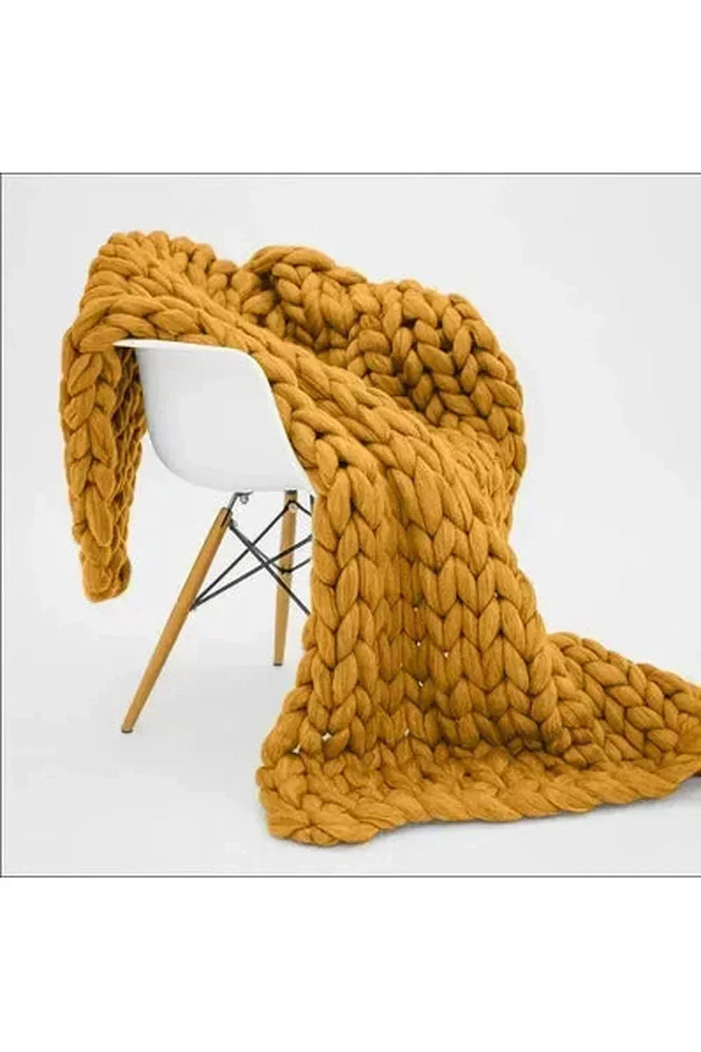 Orthorun | Cozy Knit Chunky Blanket – Thick Handmade Throw for Couch & Bed