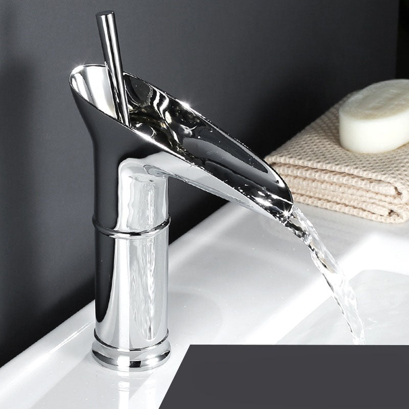 Orthorun | Antique Waterfall Bathroom Water Wallpaper