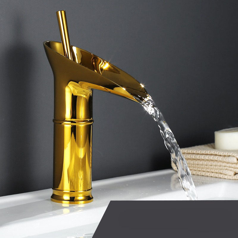 Orthorun | Antique Waterfall Bathroom Water Wallpaper