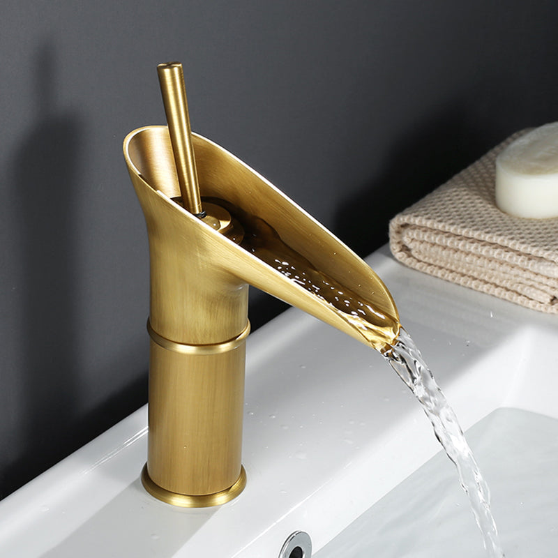 Orthorun | Antique Waterfall Bathroom Water Wallpaper