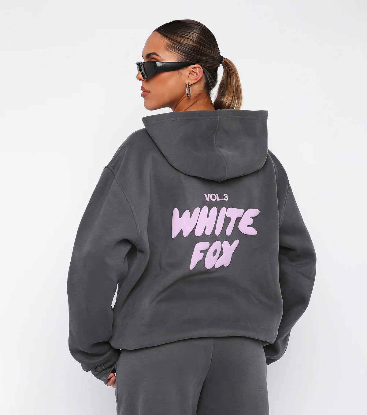 WhiteFox Set – Women’s Two-Piece Hoodie & Pants Tracksuit