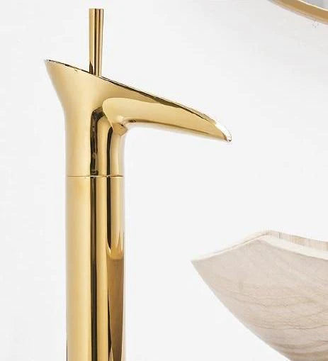 Orthorun | Antique Waterfall Bathroom Water Wallpaper