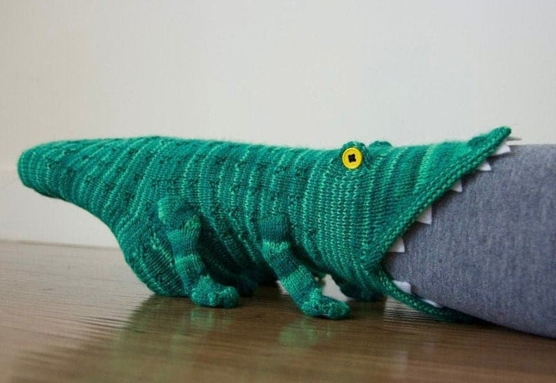 3D Knitted Crocodile Socks - Orthorun