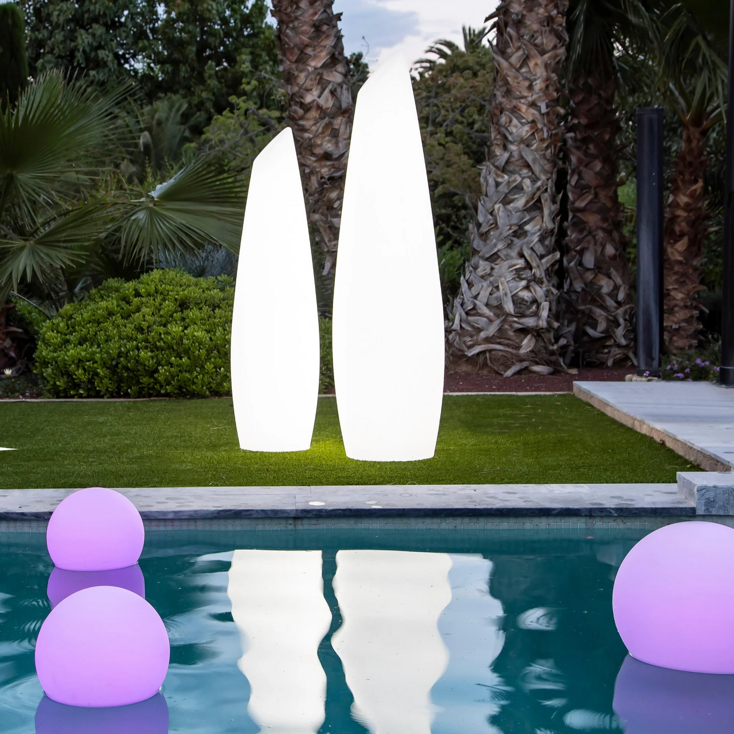 Orthorun | Wireless Mood Lamp for Indoor & Outdoor - LumaSphere
